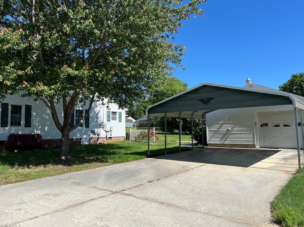 221 Spring St, Farmington NC 27028-2235 exterior