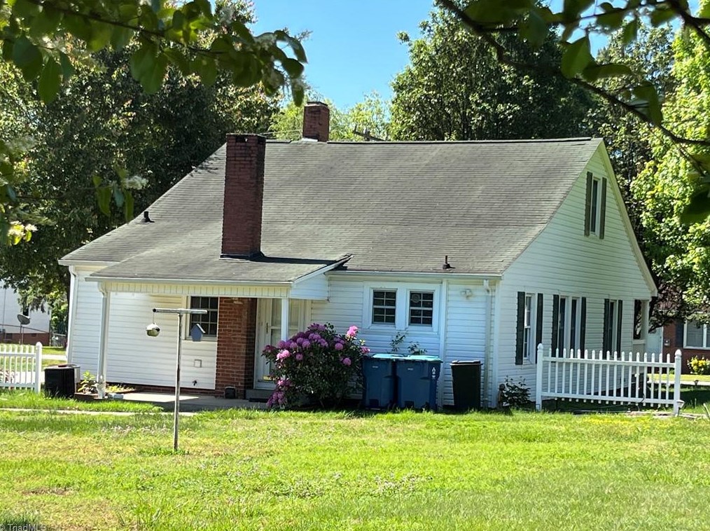 221 Spring St, Farmington NC 27028-2235 exterior