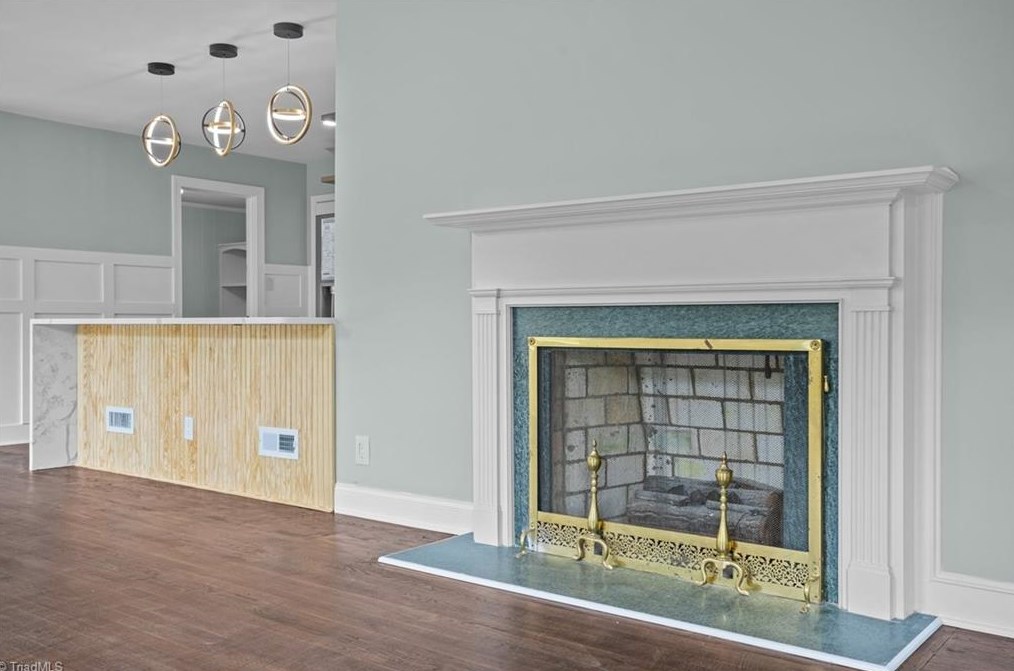 630 Chester Rd, Winston Salem NC  27104-1704 exterior