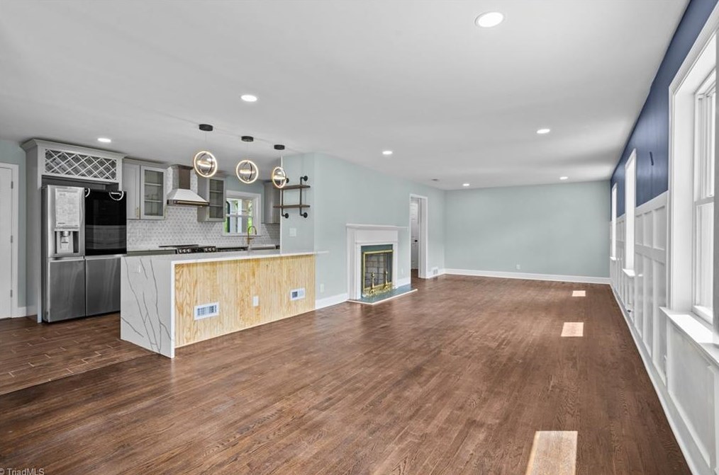 630 Chester Rd, Winston Salem NC  27104-1704 exterior