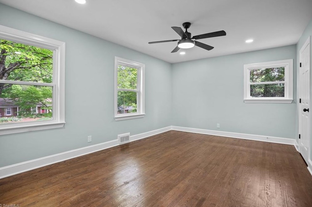 630 Chester Rd, Winston Salem NC  27104-1704 exterior