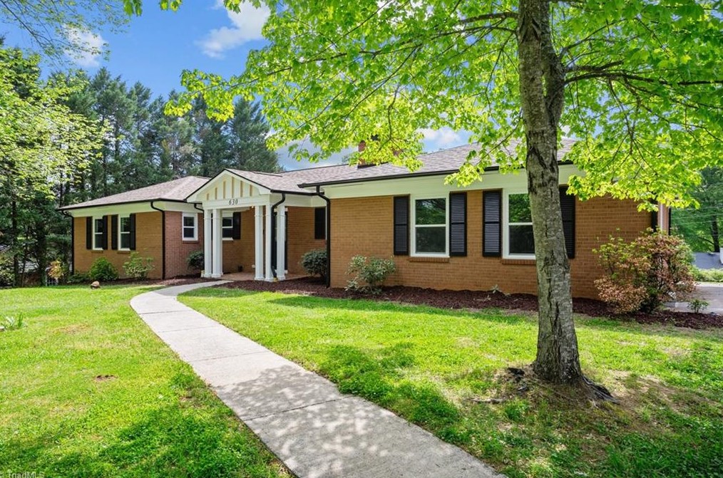 630 Chester Rd, Winston Salem NC  27104-1704 exterior