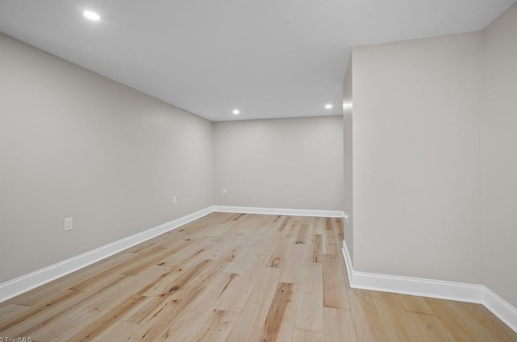 630 Chester Rd, Winston Salem NC  27104-1704 exterior