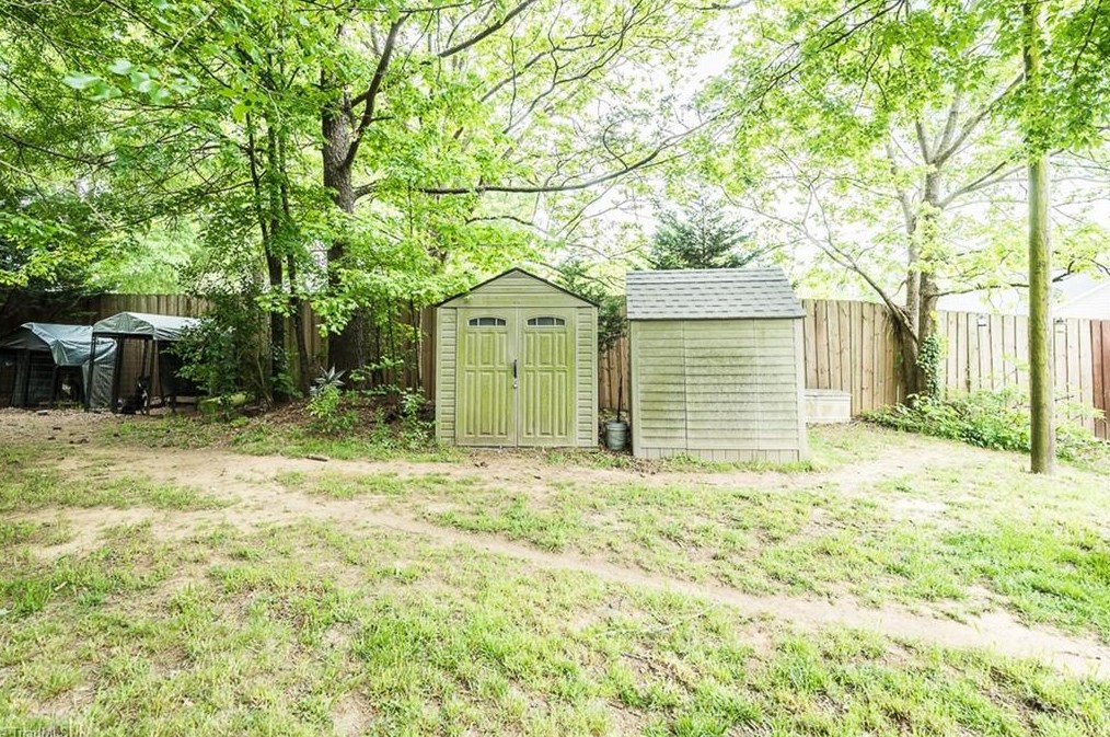 2212 Wrenn St, Burlington NC  27215-7229 exterior