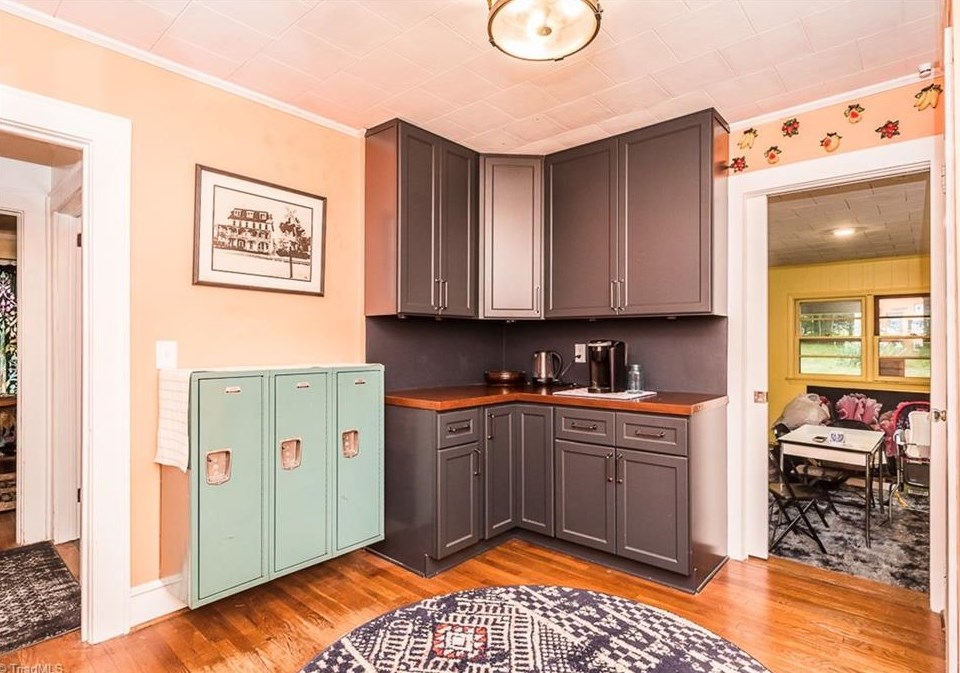 2212 Wrenn St, Burlington NC  27215-7229 exterior