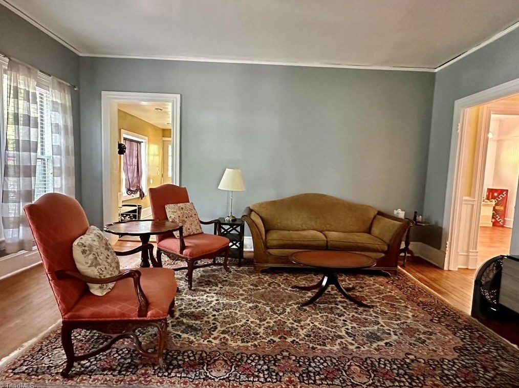 605 5th Ave, Greensboro NC  27405-7717 exterior