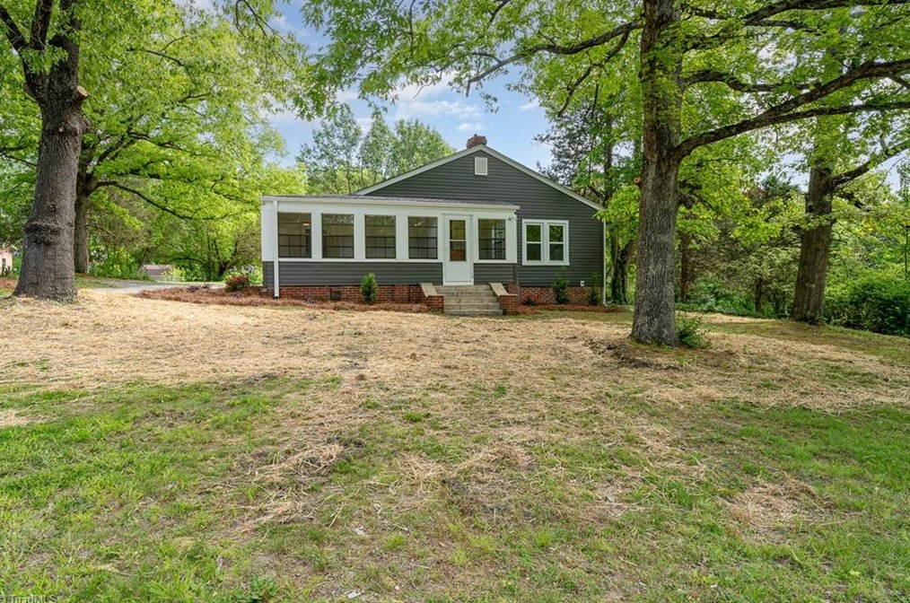 4 Culbreth Ave, Thomasville NC  27360-2914 exterior