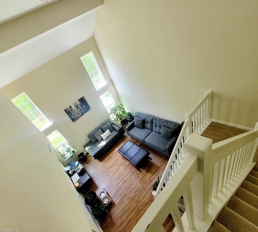 517 Song Sparrow Ln, Greensboro NC  27409-9148 exterior