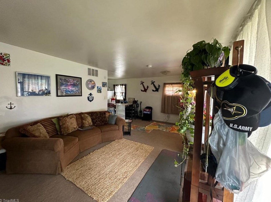 1702 Eastwood Ave, Greensboro NC  27406-3940 exterior