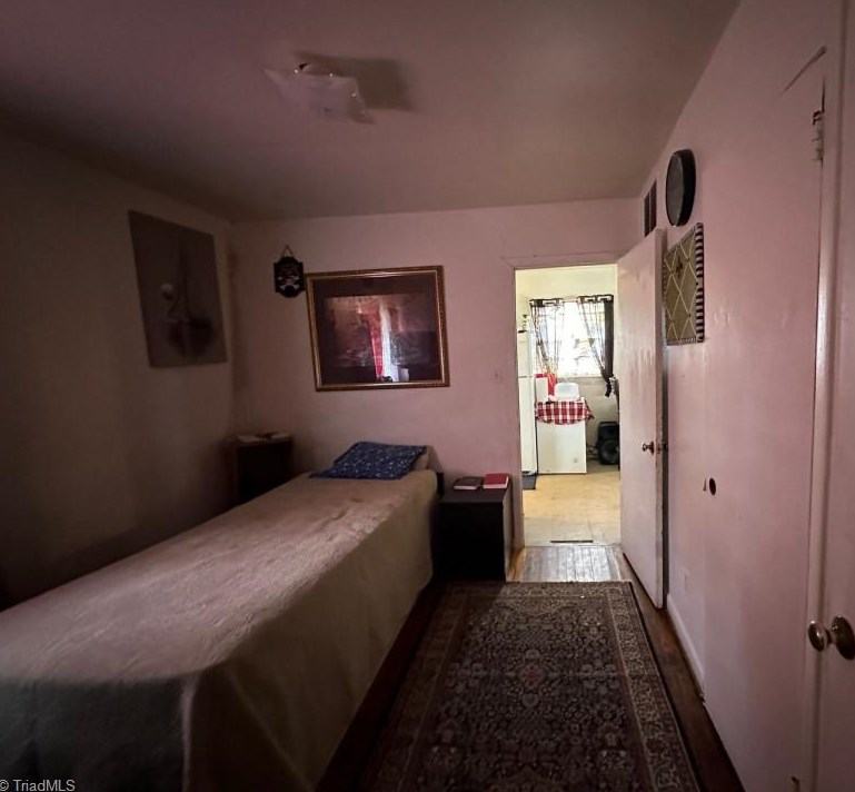 1702 Eastwood Ave, Greensboro NC  27406-3940 exterior