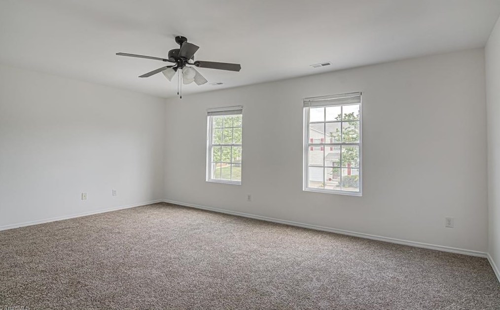 4425 Vernon Cir, Kernersville NC  27284-0132 exterior