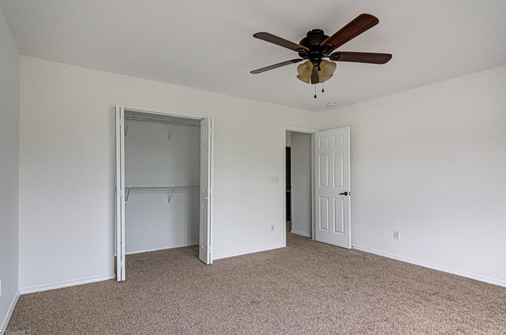 4425 Vernon Cir, Kernersville NC  27284-0132 exterior