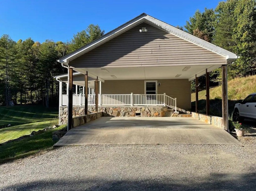424 Timber Rdg, Wilbar NC  28651-8240 exterior