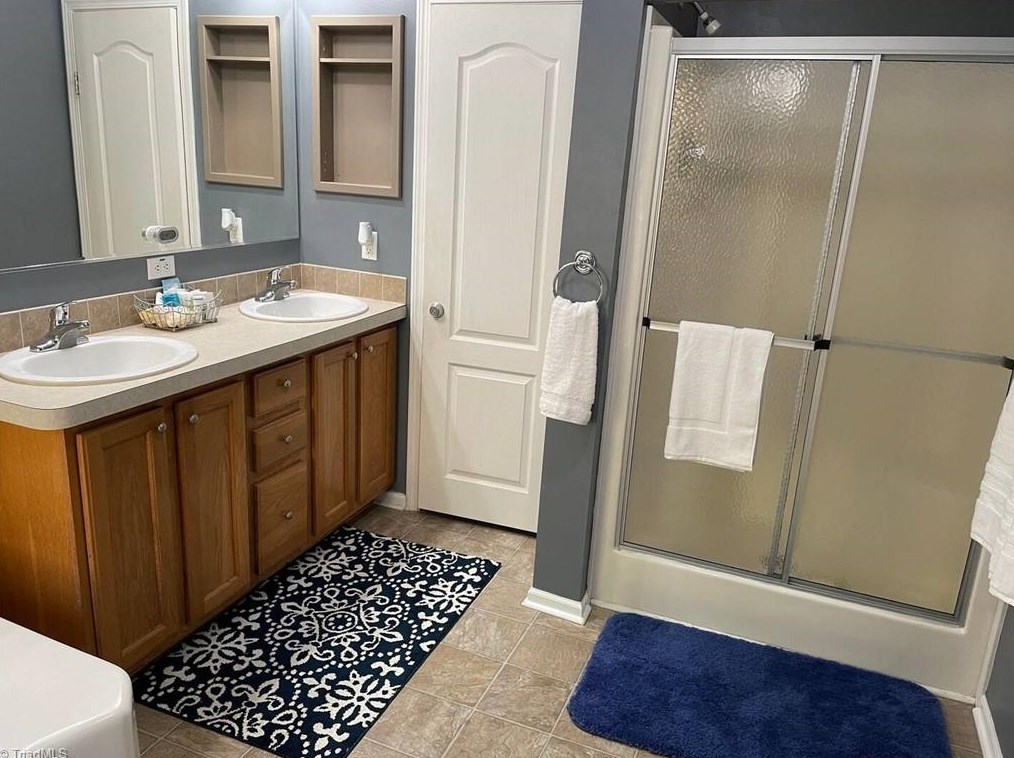 424 Timber Rdg, Wilbar NC  28651-8240 exterior