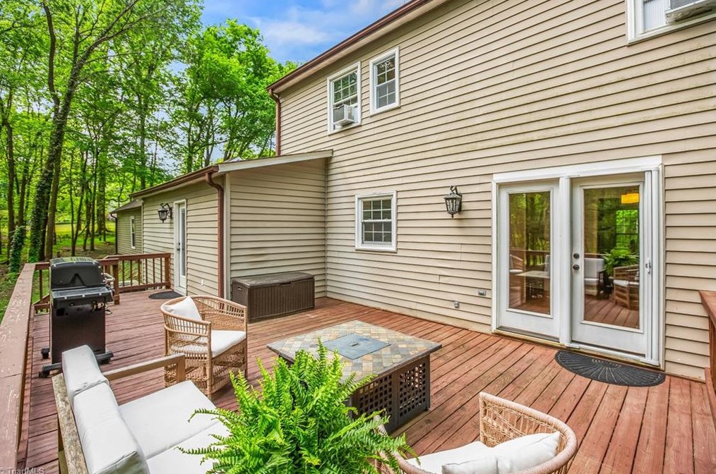 1413 Wiley Lewis Rd, Greensboro NC  27406-9597 exterior