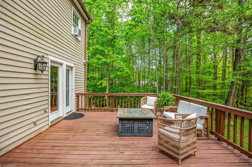 1413 Wiley Lewis Rd, Greensboro NC  27406-9597 exterior