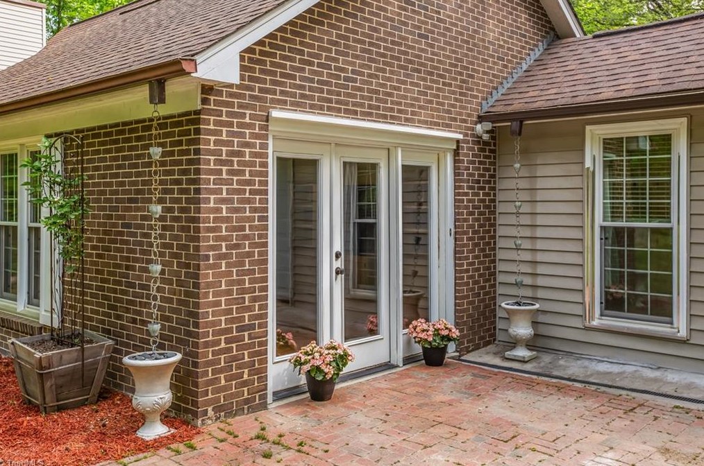 1413 Wiley Lewis Rd, Greensboro NC  27406-9597 exterior