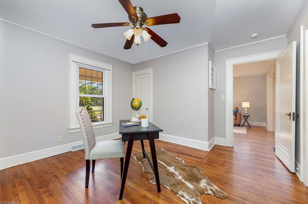 720 Chestnut Dr, High Point NC  27262-4738 exterior
