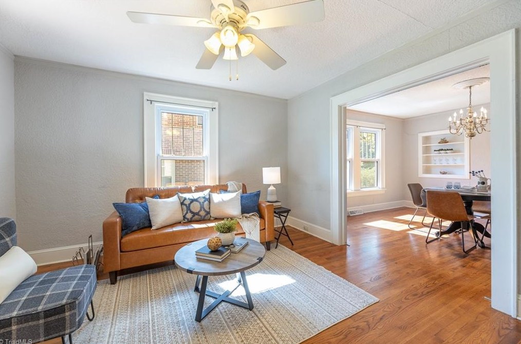 720 Chestnut Dr, High Point NC  27262-4738 exterior