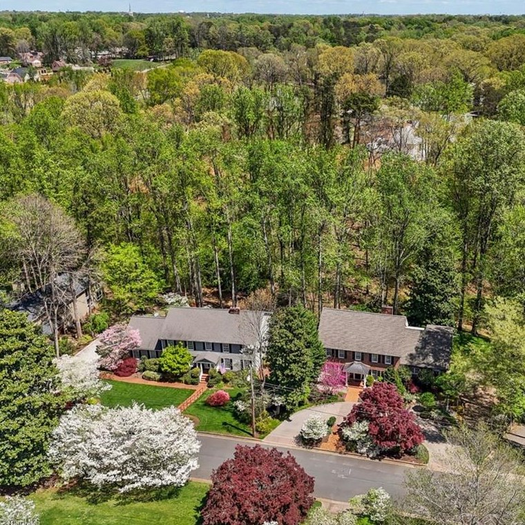 3521 Buena Vista Rd, Winston Salem NC  27106-5736 exterior