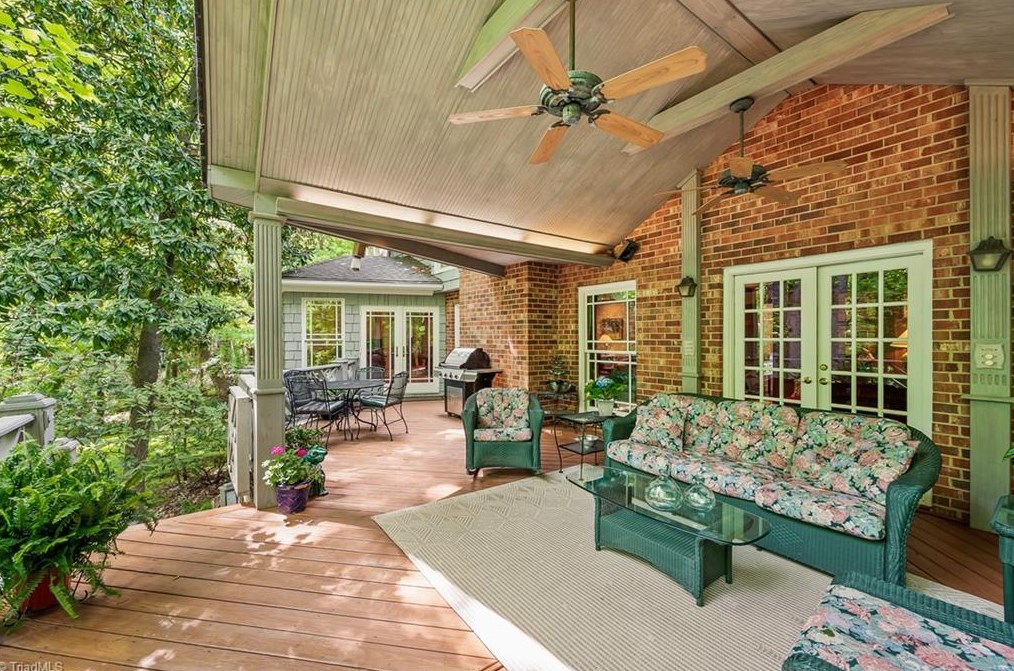 3521 Buena Vista Rd, Winston Salem NC  27106-5736 exterior