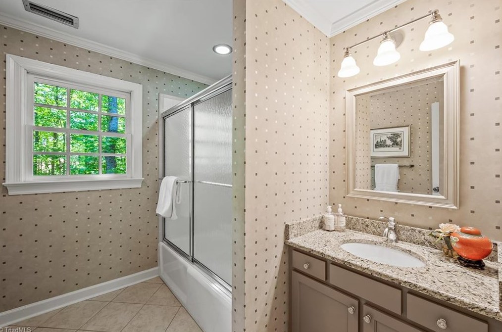 3521 Buena Vista Rd, Winston Salem NC  27106-5736 exterior