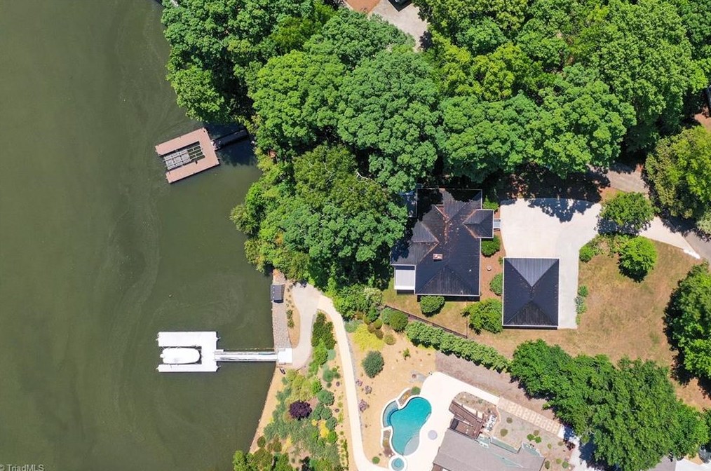 127 Rabbit Run, Lexington NC  27292-8113 exterior