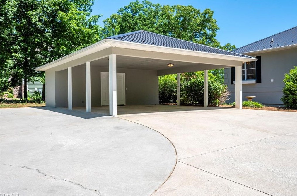 127 Rabbit Run, Lexington NC  27292-8113 exterior