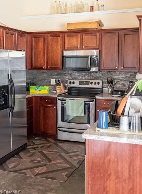 1137 Hawick Dr, High Point NC  27262-8085 exterior