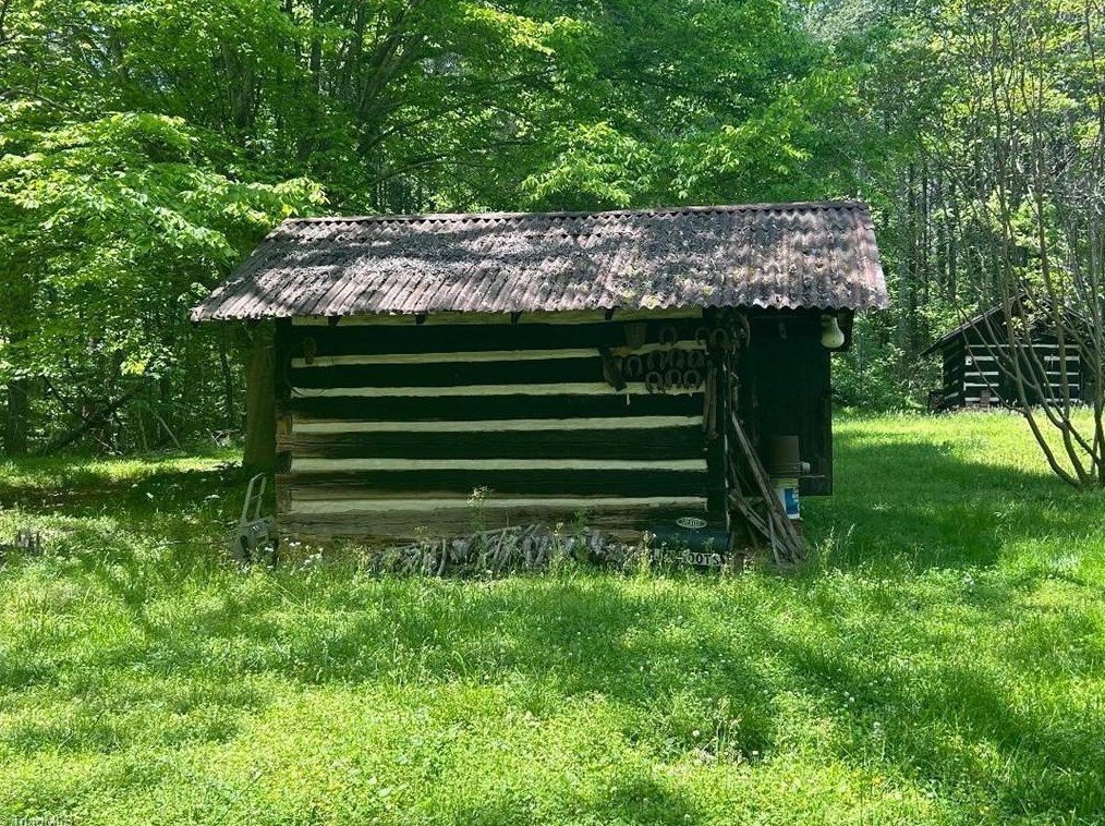 3405 Old Stage Rd, Footsville NC  27055-5806 exterior