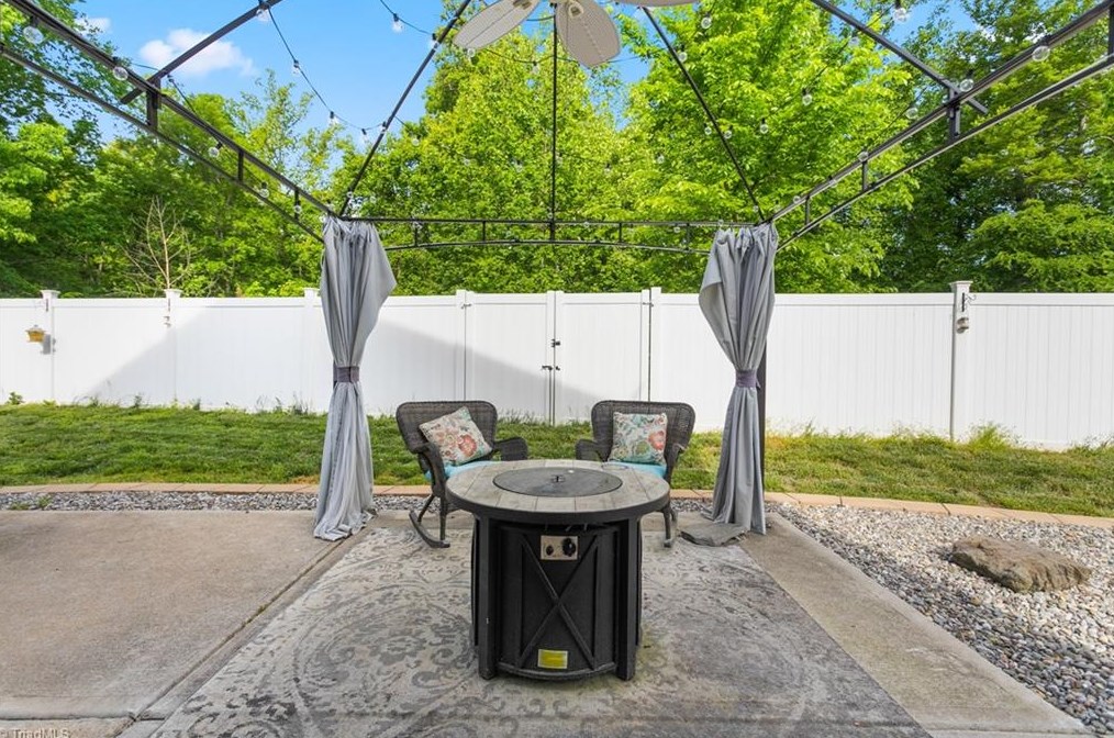 2024 Buckminster Dr, Whitsett NC 27377-9351 exterior