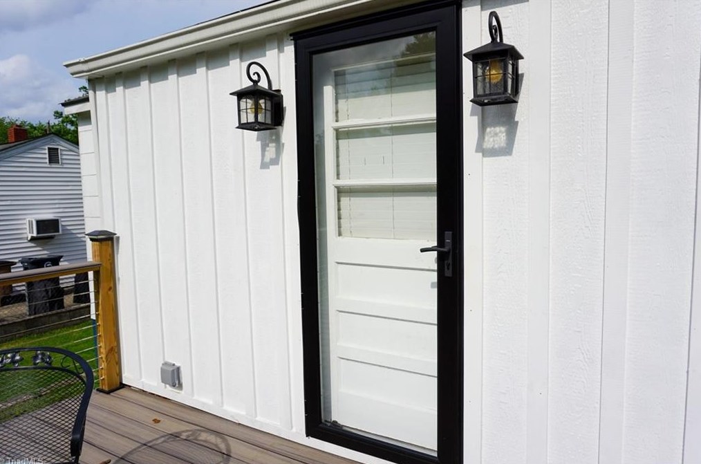 912 Portland St, Greensboro NC  27403-2939 exterior