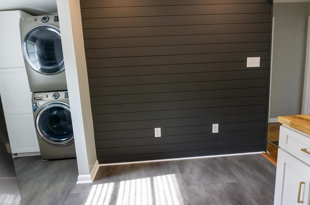 912 Portland St, Greensboro NC  27403-2939 exterior