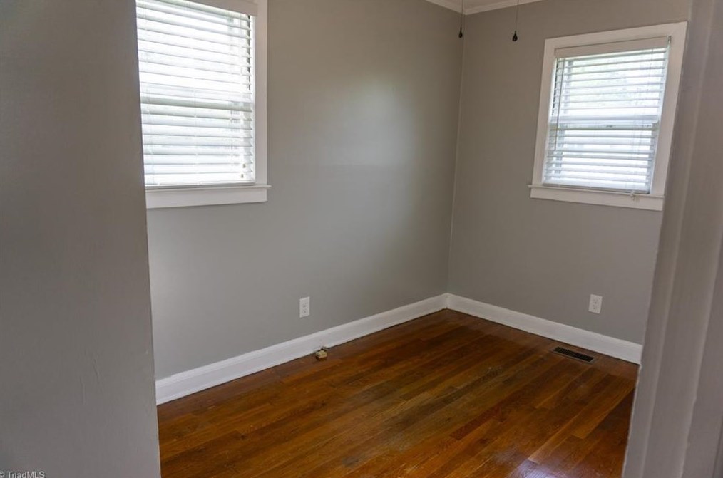 912 Portland St, Greensboro NC  27403-2939 exterior