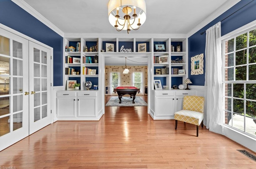 3705 Middlebury Way, Greensboro NC 27410-8692 exterior