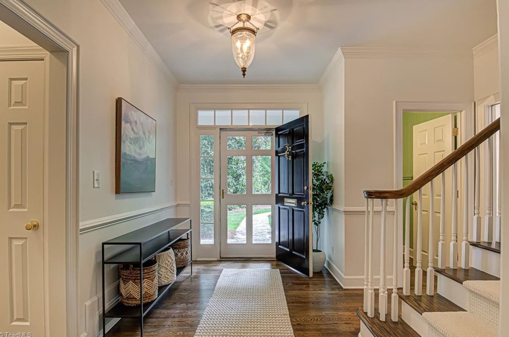2006 Reynolda Rd, Winston Salem NC  27106-5112 exterior