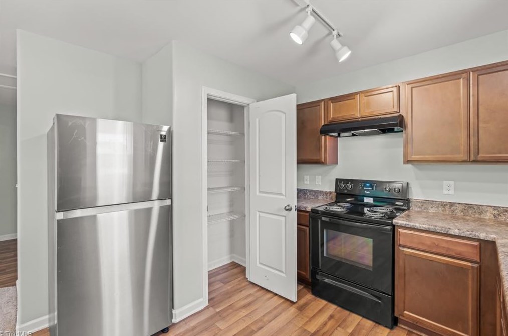 127 High Ridge Ct, Lexington NC  27295-8909 exterior