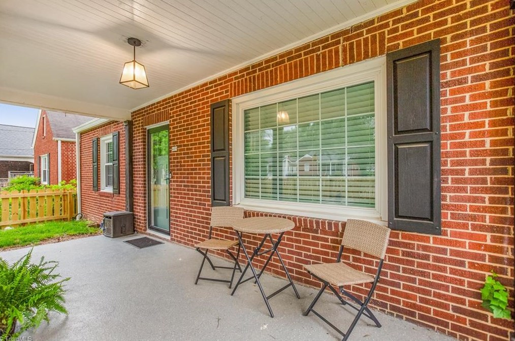 409 Woodrow Ave, High Point NC  27262-4157 exterior
