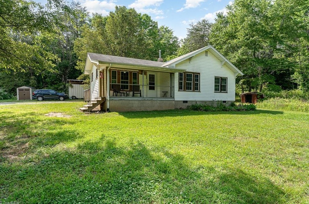 4721 Rolling Rd, Trinity NC  27370-8648 exterior