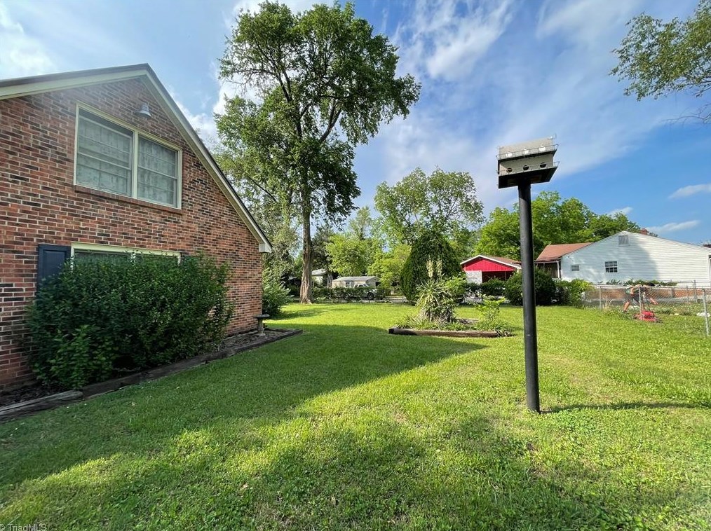 716 Vanderford St, Burlington NC  27215-6549 exterior