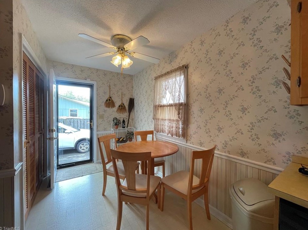 716 Vanderford St, Burlington NC  27215-6549 exterior