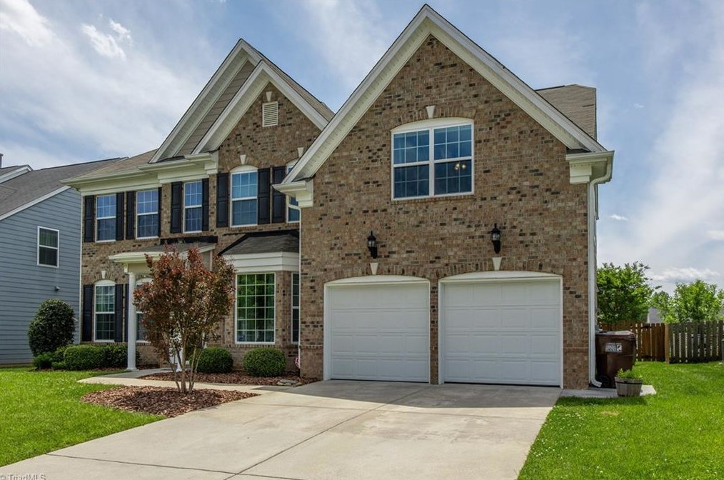 4414 Saddlewood Club Dr, High Point NC  27265-8728 exterior