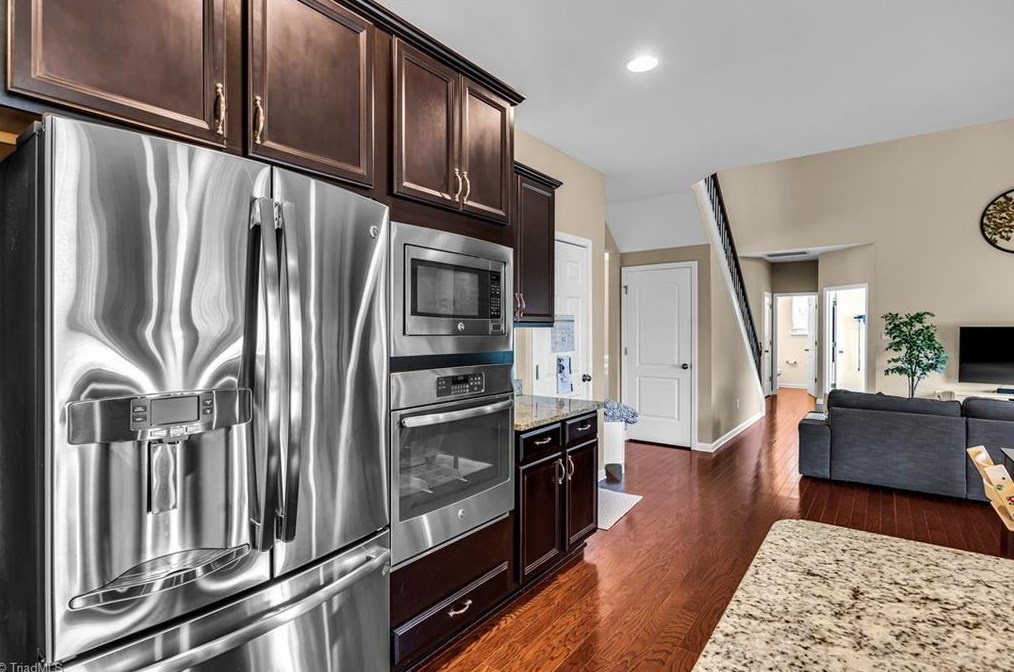 4414 Saddlewood Club Dr, High Point NC  27265-8722 exterior