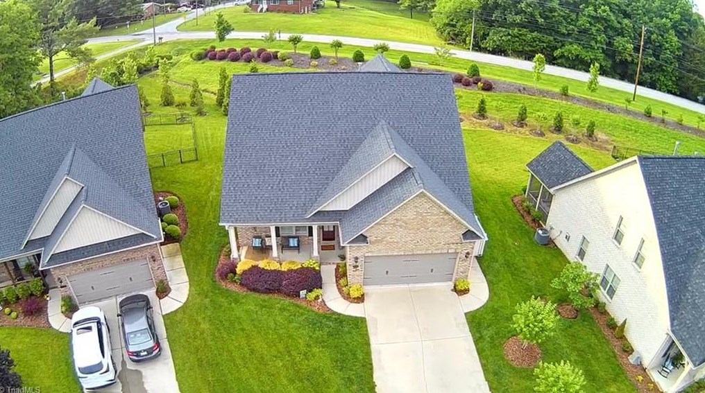 2016 Emilia Ct, High Point NC  exterior