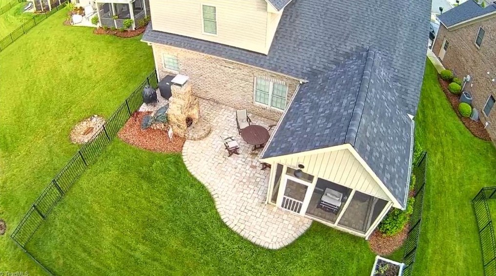 2016 Emilia Ct, High Point NC  exterior