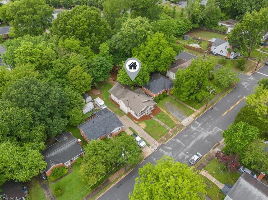 904 Glenwood Ave, Greensboro NC 27403-2907 exterior