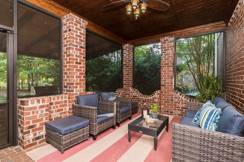 700 Golf House Rd, Whitsett NC  27377-9204 exterior