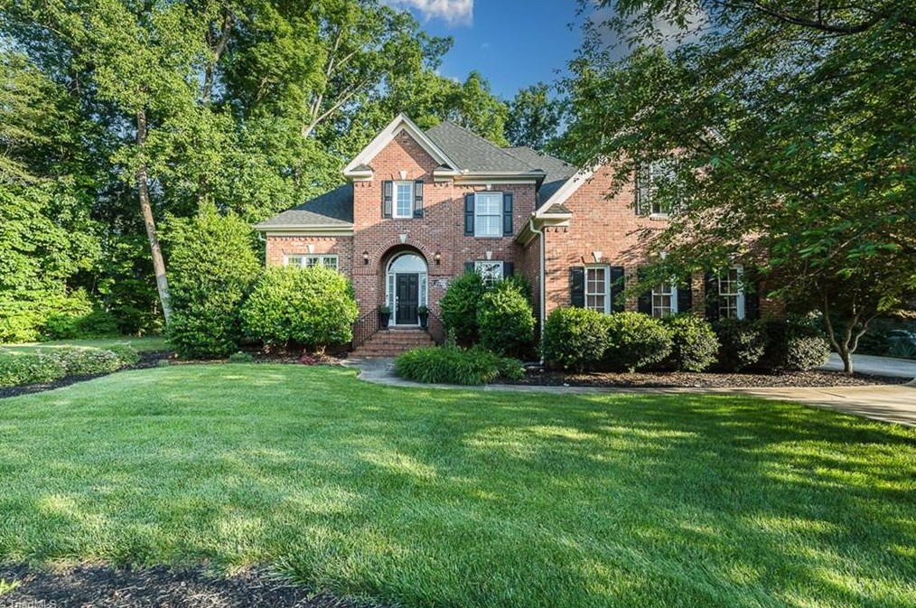 700 Golf House Rd, Whitsett NC  27377-9204 exterior