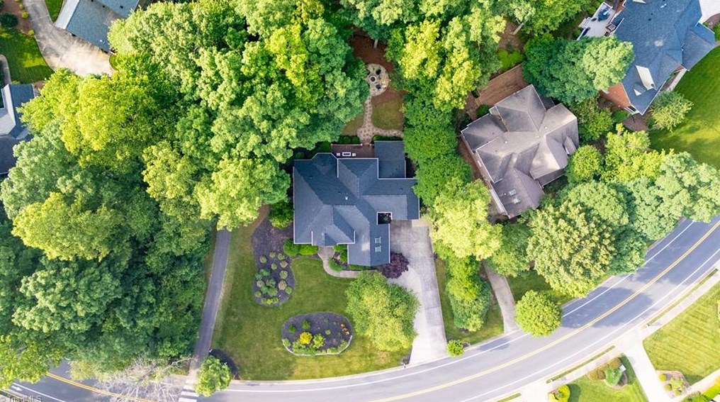 700 Golf House Rd, Whitsett NC  27377-9204 exterior