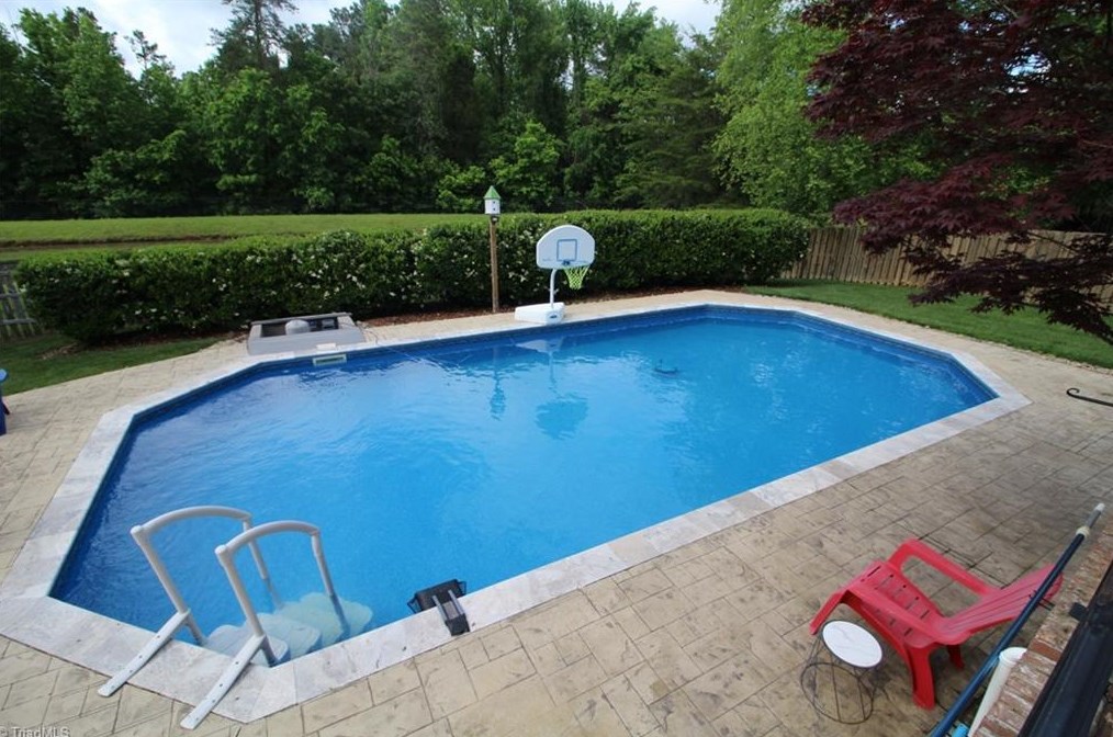 5714 Hidden Orchard Dr, Greensboro NC  27410-2523 exterior